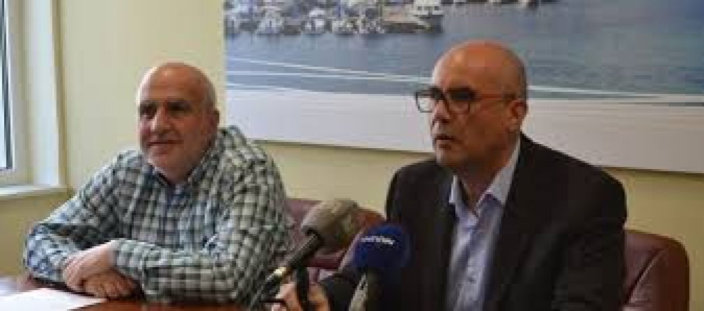 Ούτε να τον ακούει!