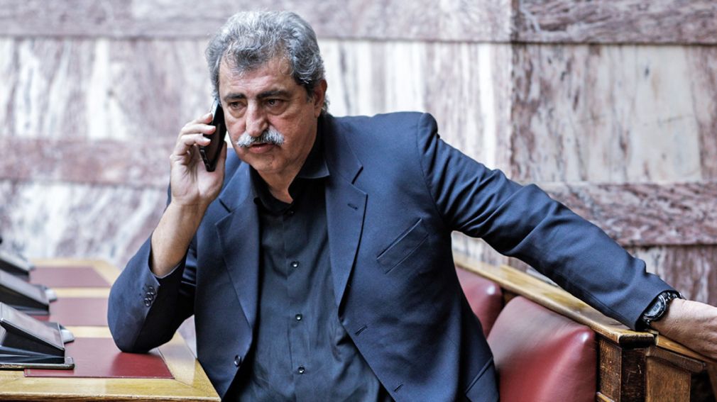 ΑΠΟ ΤΟ ΞΑΠΛΩΜΑ ΣΤΟΝ ΑΕΡΟΔΙΑΔΡΟΜΟ...  ΜΕΧΡΙ ΤΗΝ “ΚΩΛΟΤΟΥΜΠΑ” ΤΗΣ ΣΥΓΝΩΜΗΣ ΕΝΑ ΤΣΙΓΑΡΟ ΔΡΟΜΟΣ!