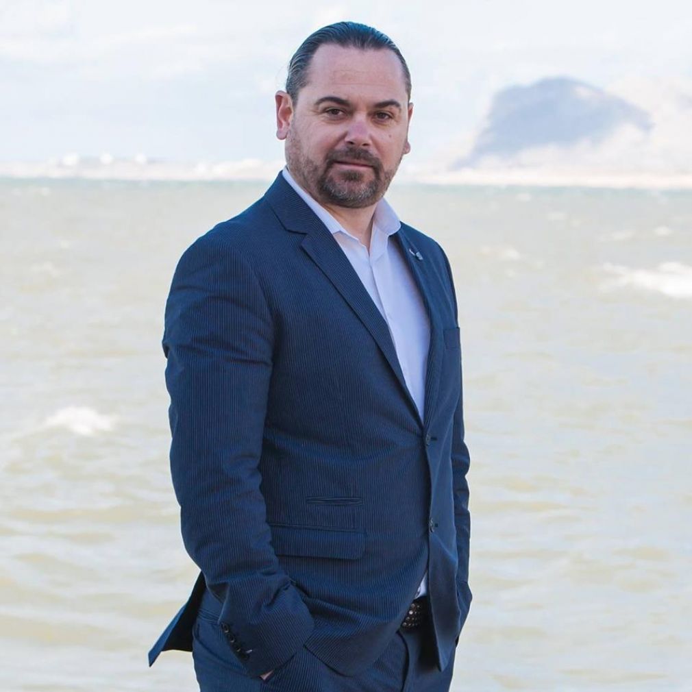ΖΑΓΟΥΡΑΚΗΣ ΑΡΤΕΜΗΣ