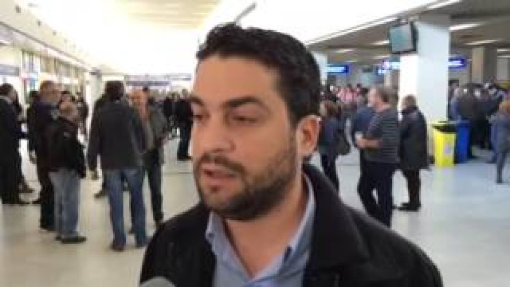 Πως φτάσαμε στο σημείο ο Σημανδηράκης να είναι "μόνος" του στις εκλογές!