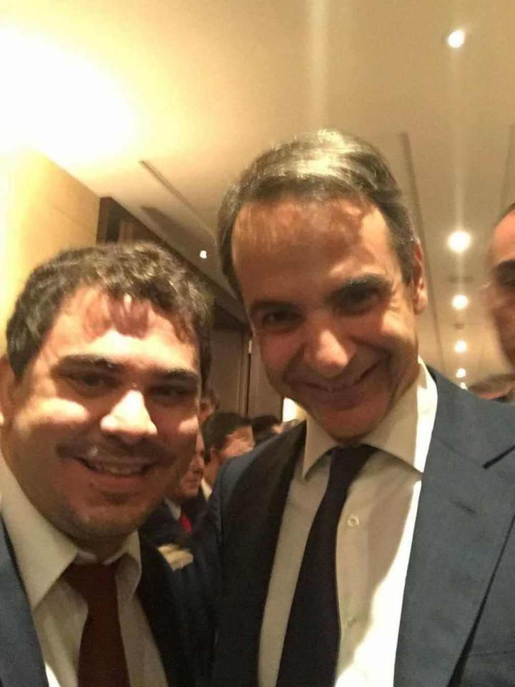 Όχι που δεν θα έβγαζε φώτο...