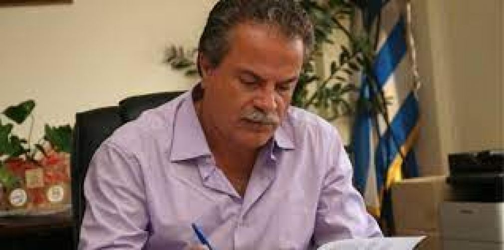 Σαφέστατος... ο Μαλανδράκης για τα σχέδια του.