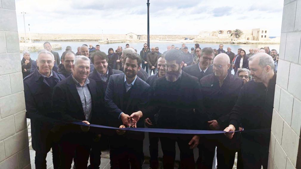 Μετά από... 11 χρόνια θυμήθηκαν τις... "κορδέλες"