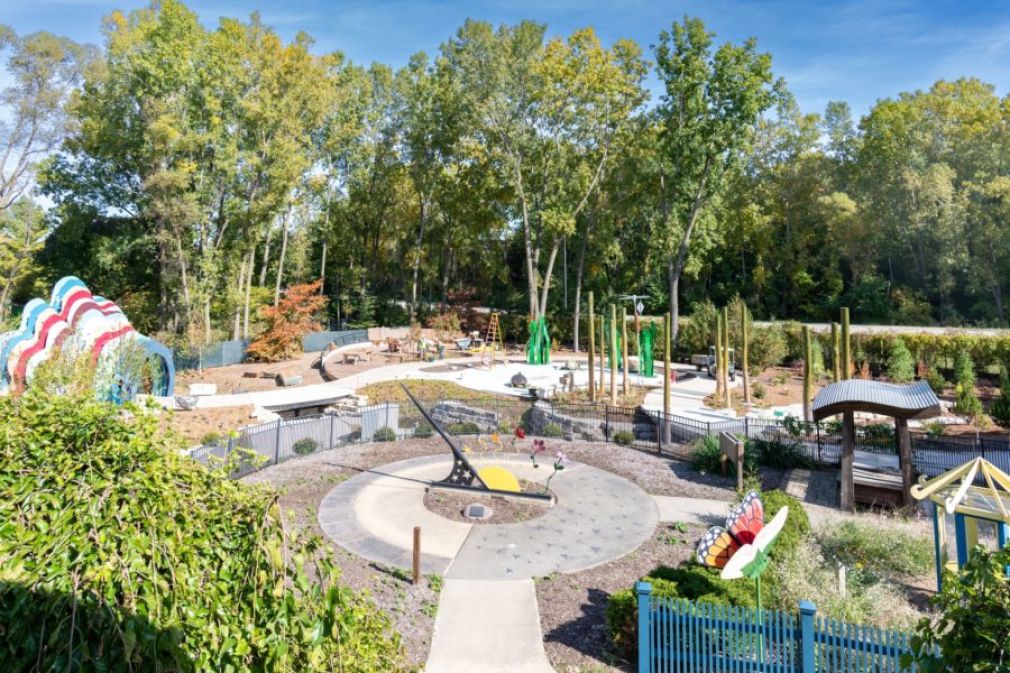 Πανηγυρίζουν... για ένα έργο που έχει πολλά ερωτηματικά!