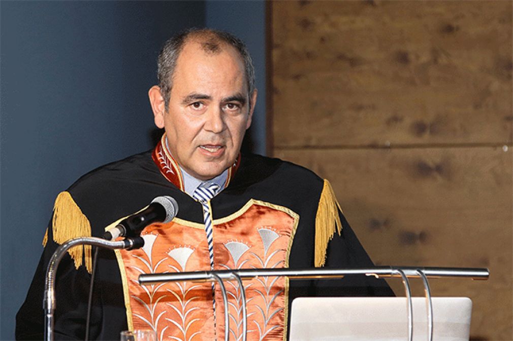 Μάγκας... ο πρύτανης!