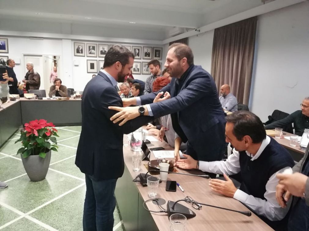 Δε μίλησε...