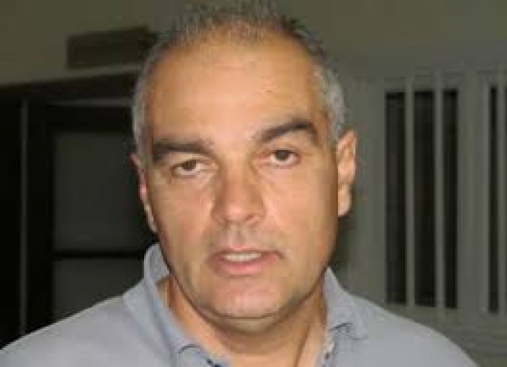 Βρε τον Κώστα... Βρες καλώς τον...