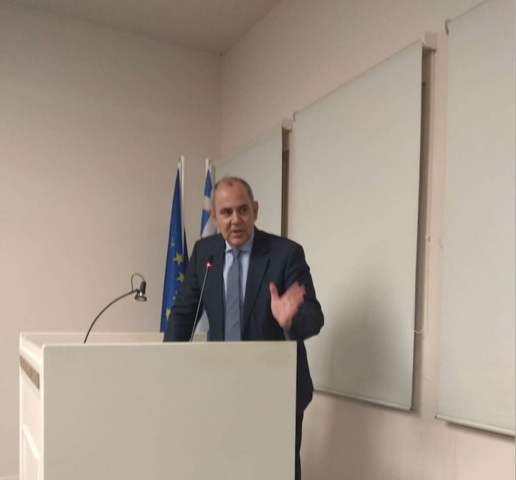 Άλλο επίπεδο ο Πρύτανης...