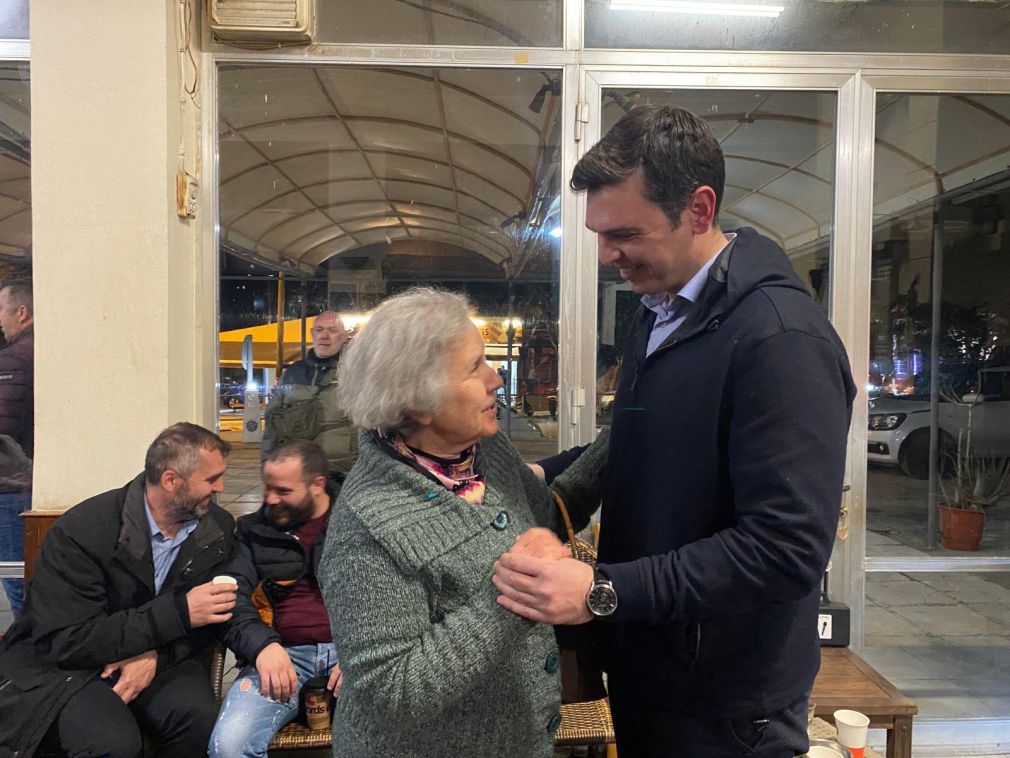 Σεμνά... και ταπεινά ο Αλέξανδρος