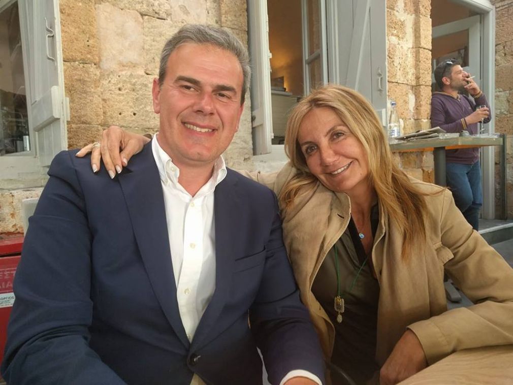 Τα “κουμπαράκια”...