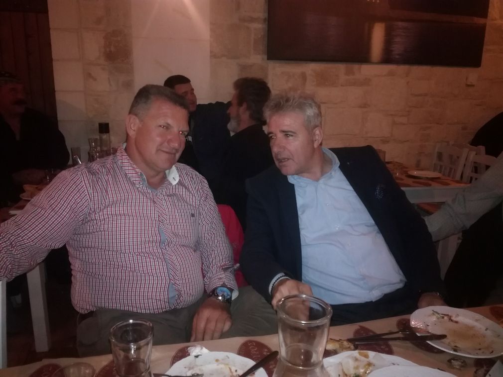 Άμα σας λέω κάτι... να με ακούτε...