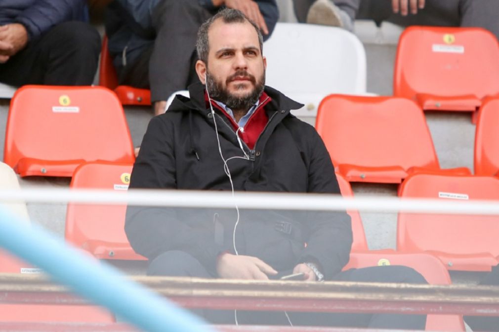 Διαολόστειλε τους...