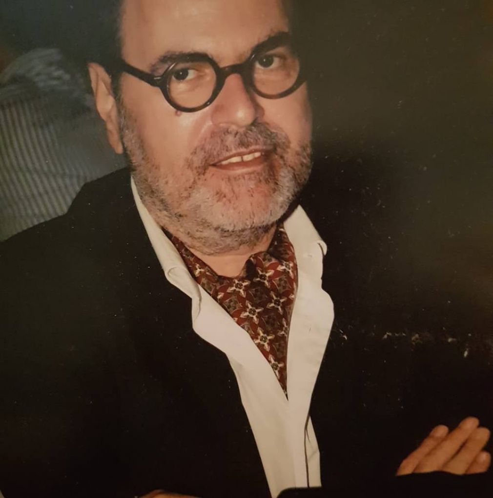 Κατεβαίνει;
