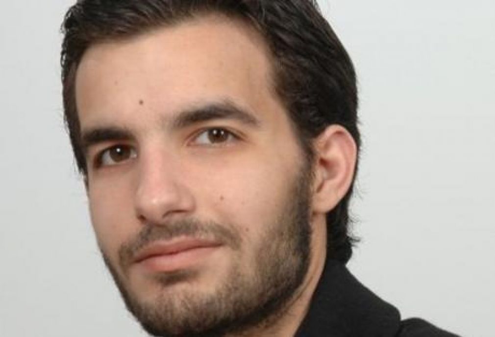 Πολύ θέλω να μάθω... τα λεφτά που παίρνει...