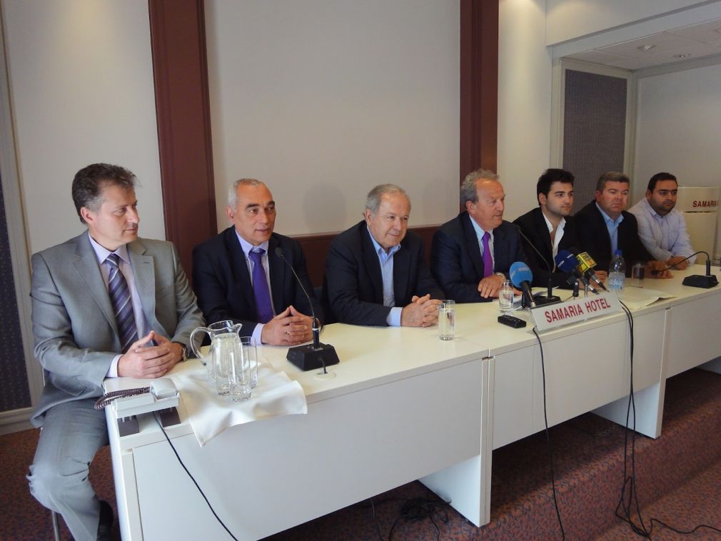 Ελπίδα... και για άλλους... η Ντόρα!