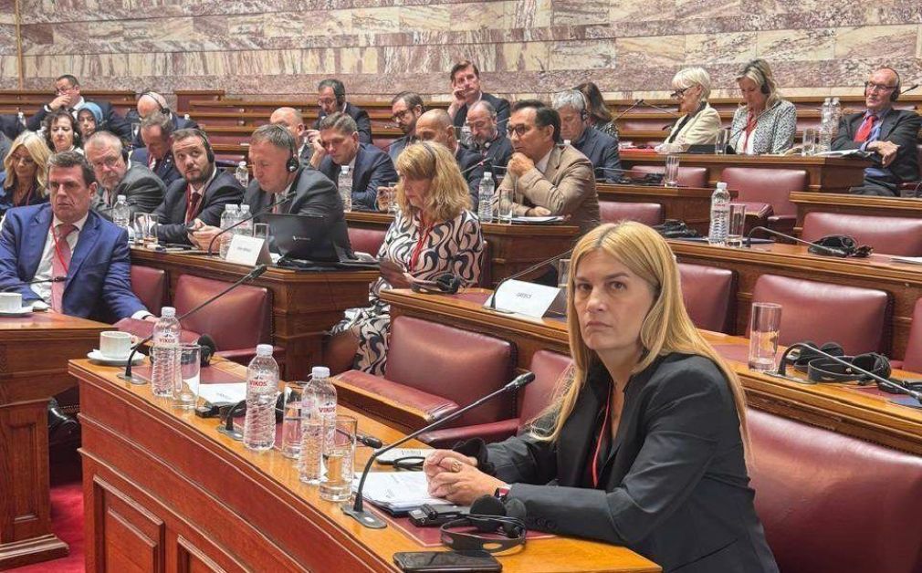 Οι “μετανάστες” κρίνουν... την εκλογή της!
