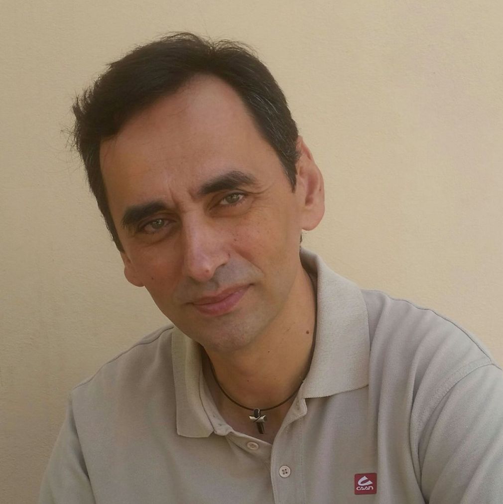 Φοβερός...