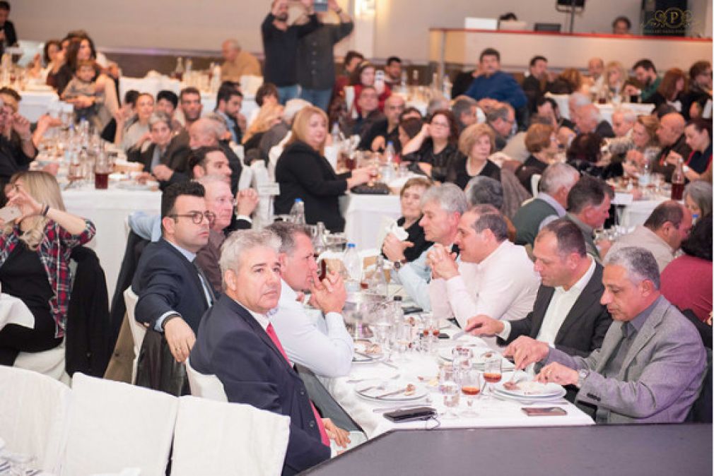 Ωραίο τραπεζάκι...