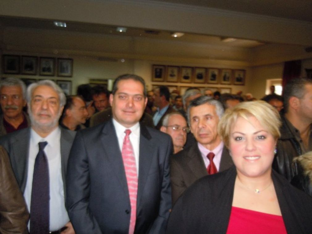 Μαζί τους βλέπω...