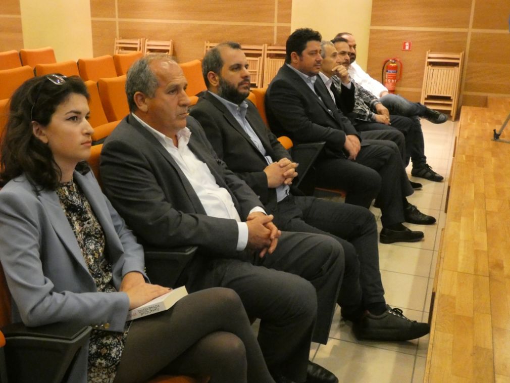 Ο "νους σας και μια λύρα"...