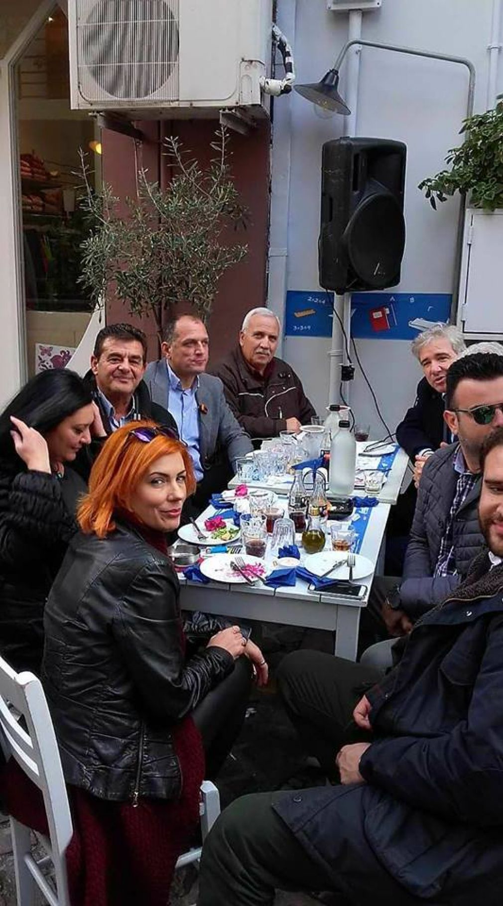 Από φαγητό σκίζουν...