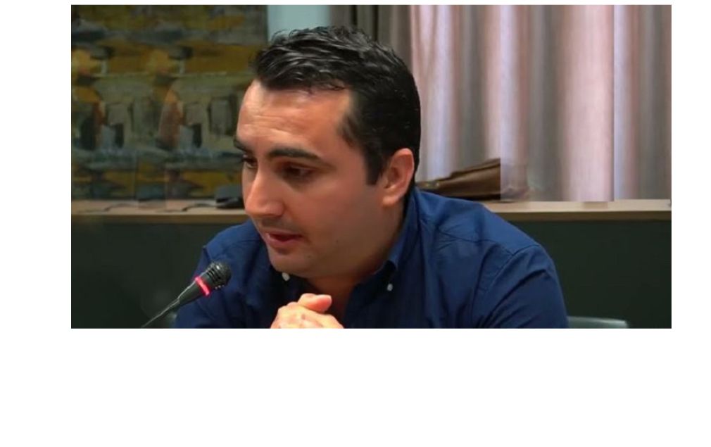 Τώρα τι έχει να πει ο κύριος Πετράκης; Θα μας στείλει εξώδικο;