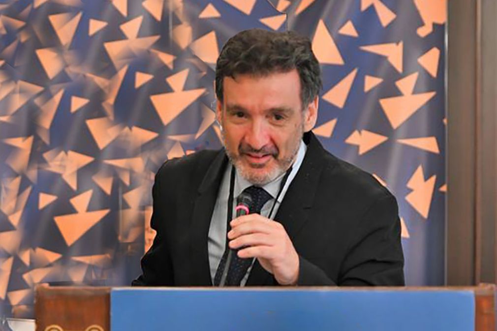 Τον αλλάζει ο Αρναουτάκης;