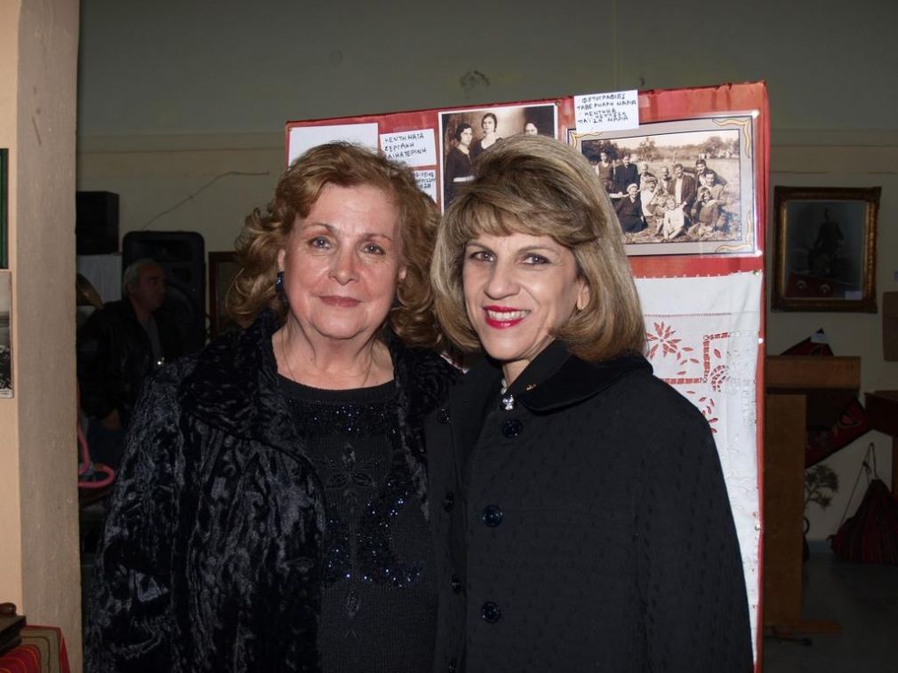 Στο κέντημα...