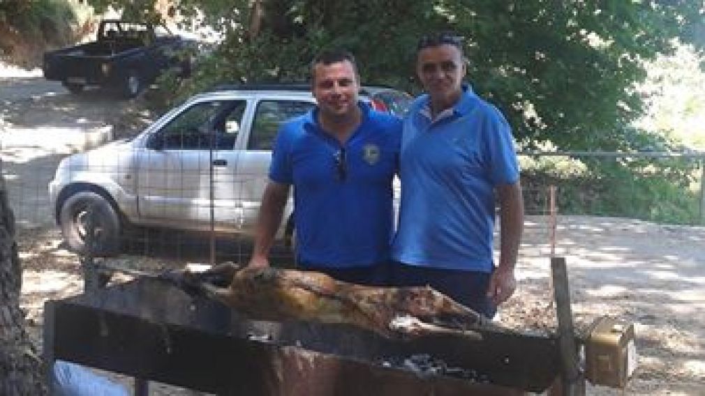 Κλεισμένος...