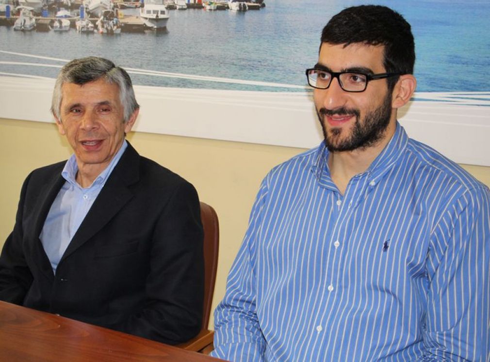 Δεν θα τον αφήσει... ήσυχο με τίποτα...