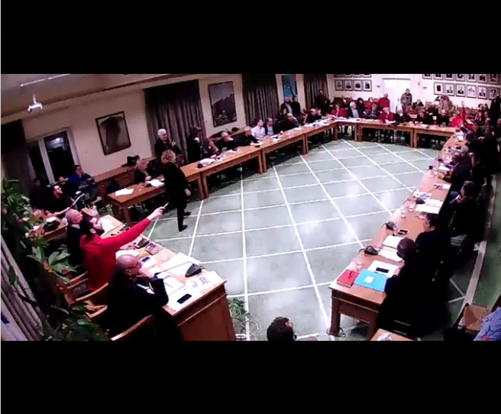 Θέατρο του παραλόγου για το στρατόπεδο Μαρκοπούλου! Ευτυχώς... πέρασε!