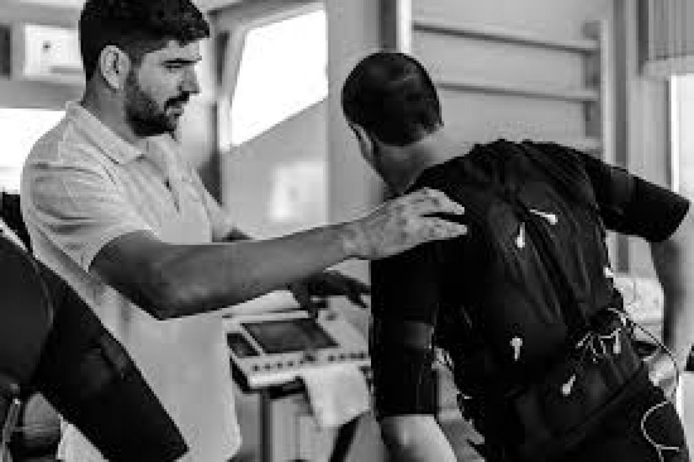 ΛΕΥΤΕΡΗΣ ΘΕΟΔΩΡΑΚΗΣ: To bodytec στη ζωή μας!