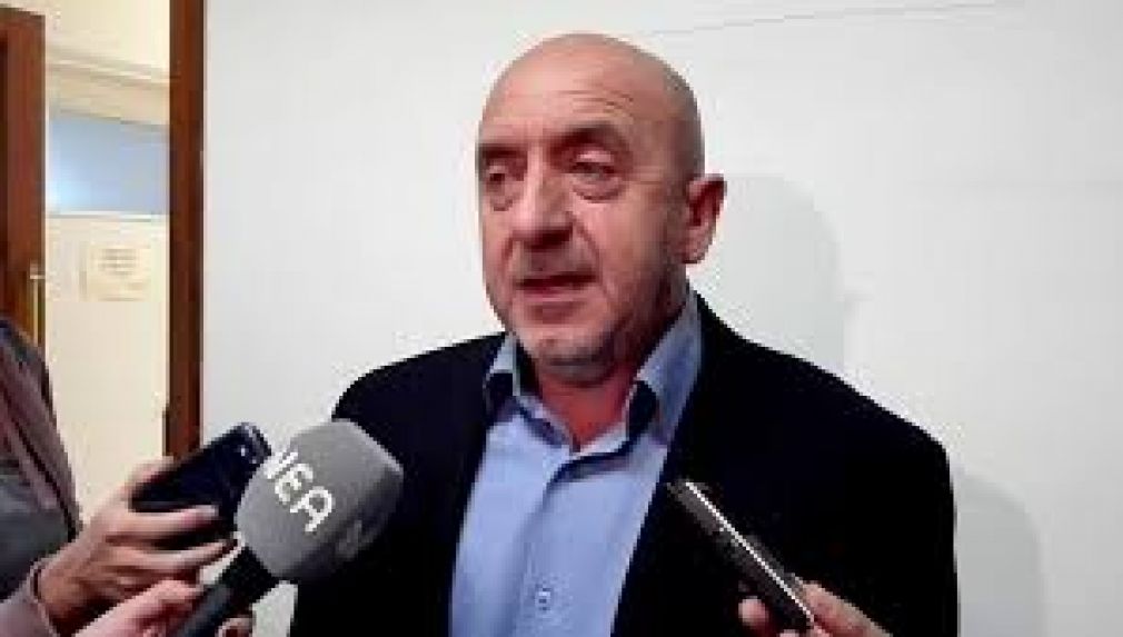 Μάλλον μόνος του θα πάει!