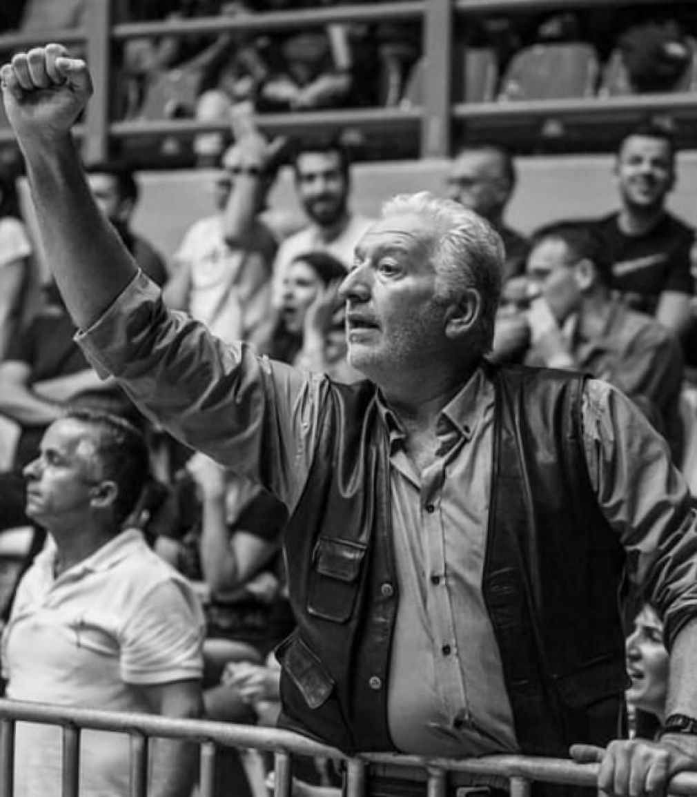 Ο Τάσος ξαναχτυπά!