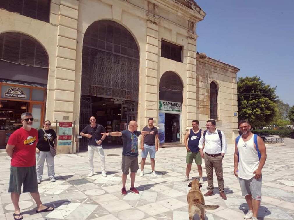 Συνάντηση... καλλιτεχνών!