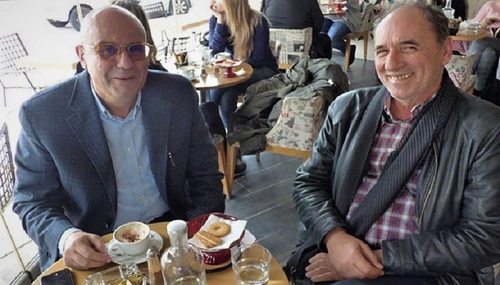 Για πείτε μου μωρέ παιδάκια... για πείτε μου...